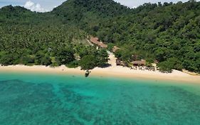 Koh Ngai Paradise Beach Resort